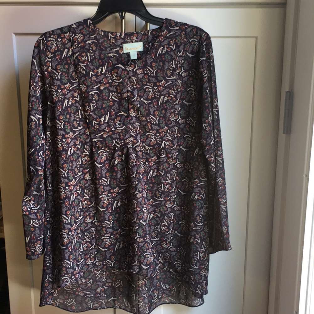 Veronica M Blouse, Size Med